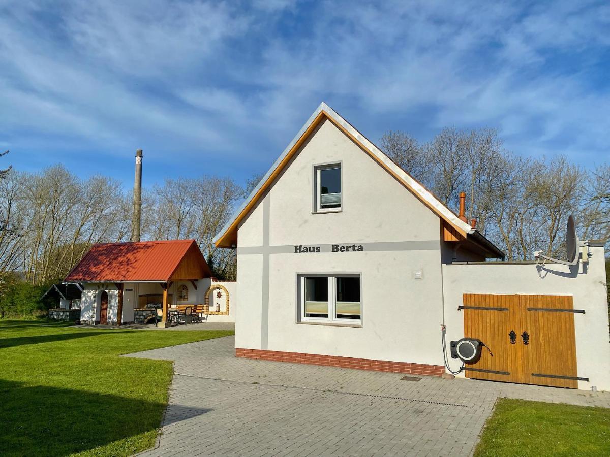 Ferienhaus Berta Sassnitz Exterior photo